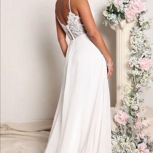 Light wedding dress - barely used